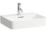 Washbasin wall mounted LAUFEN VAL 550 x 420 mm SaphirKeramik with tap hole white